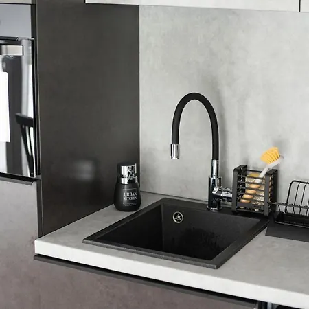 Centre Netflix- Greenpark - River Apartmán