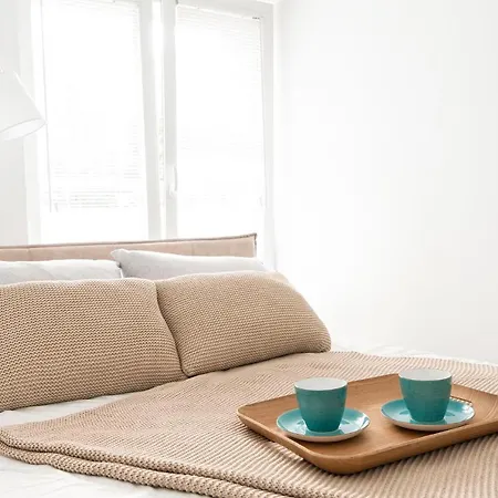 Centre Netflix- Greenpark - River Apartment *