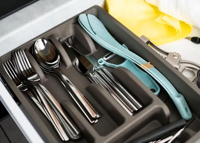 Apartment Centre Netflix- Greenpark - River